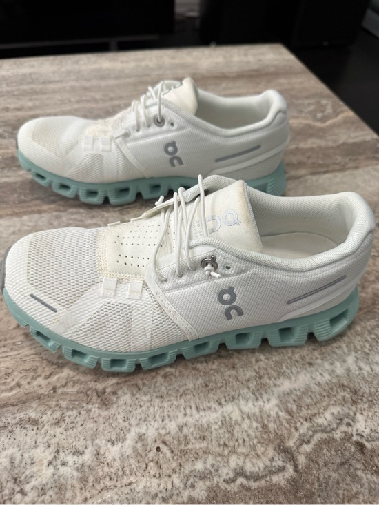On Clouds Shoes - On Women's Cloud Sneakers in White with Mint Sole